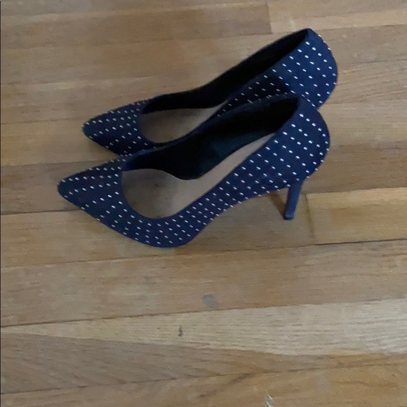 High heels - Picture 3 of 3